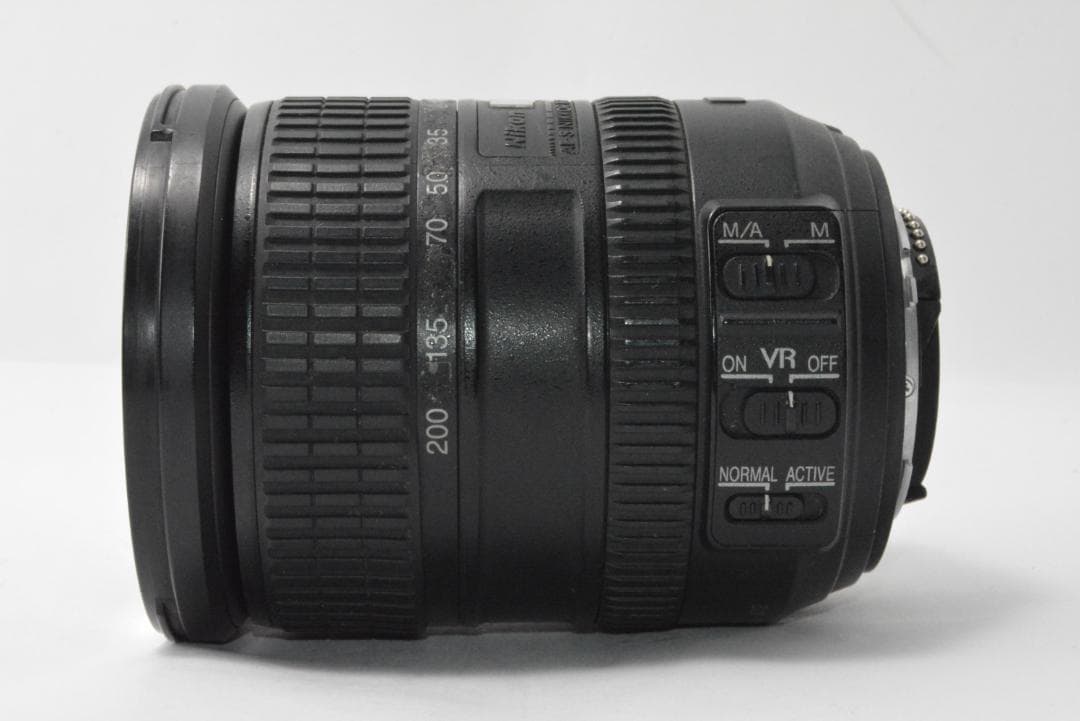 ニコン NIKON AF-S 18-200mm F3.5-5.6G ED VR