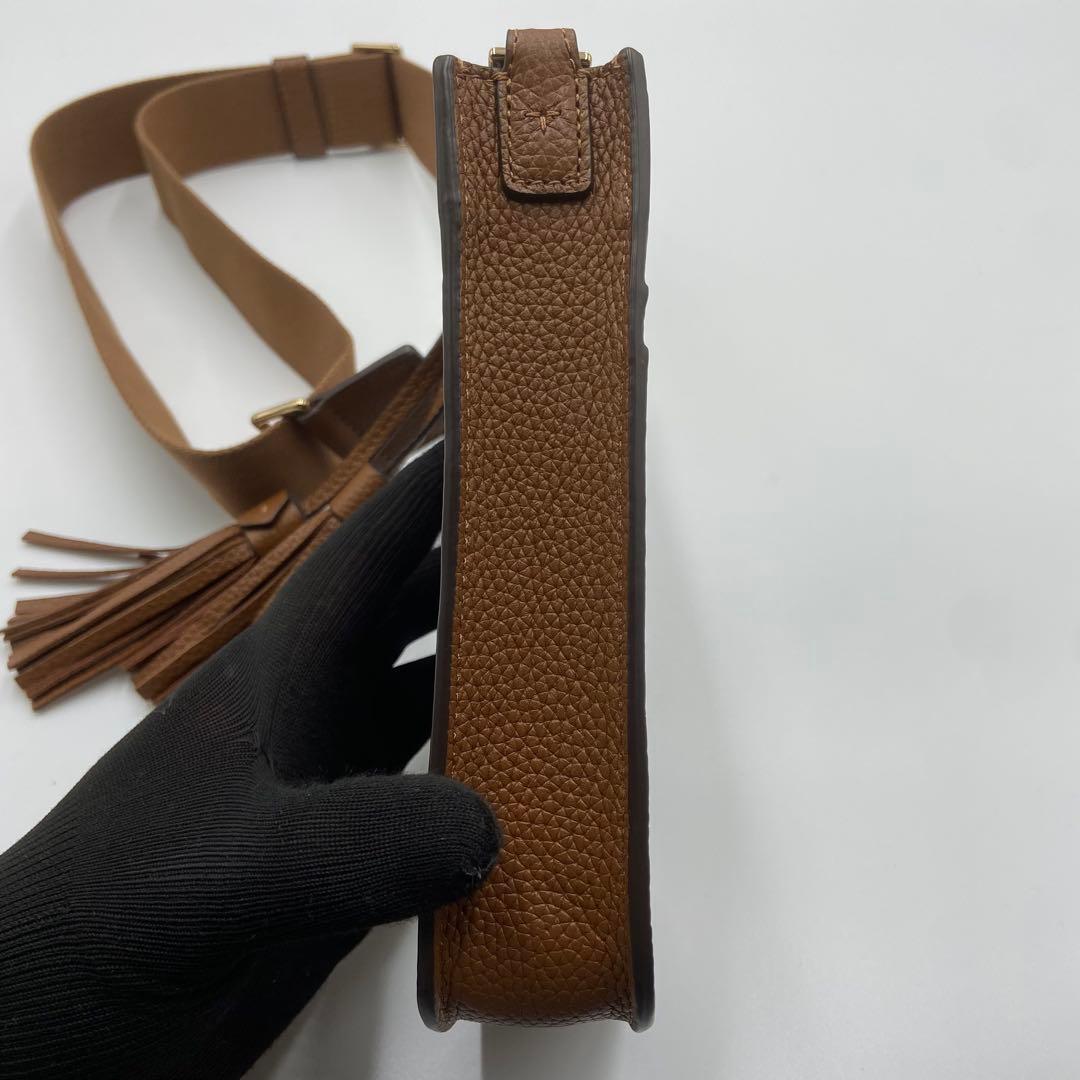 未使用級　トリーバーチ　テア　ショルダーバッグ　スマホ　タッセル　レザー　茶