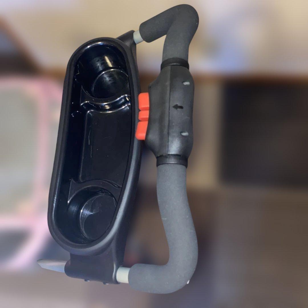 【引き取り希望】ペットカート前輪が2輪のため安定感あり！3輪と4輪のいいとこどり