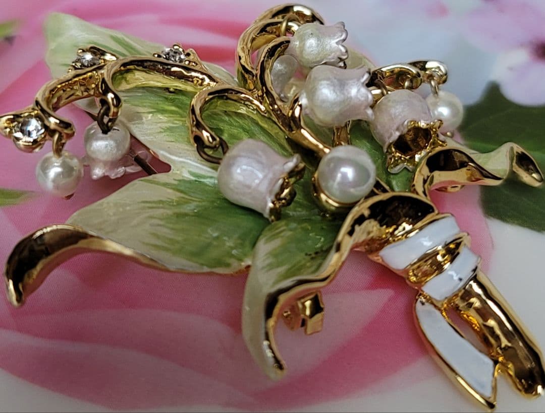 ヴァンドームブティック　ブローチ　スズラン　すずらん　鈴蘭