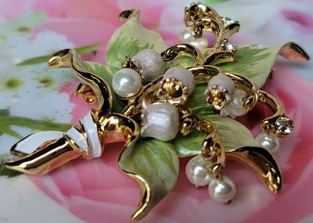 ヴァンドームブティック　ブローチ　スズラン　すずらん　鈴蘭