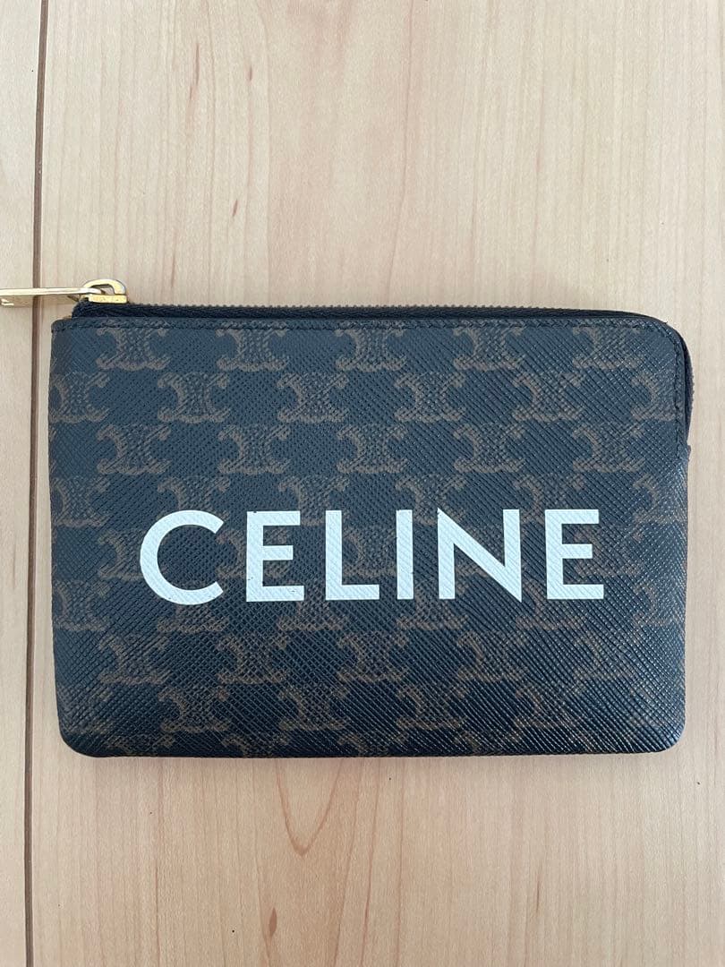 CELINE ロゴ入り ケース　セリーヌ　トリオンフ