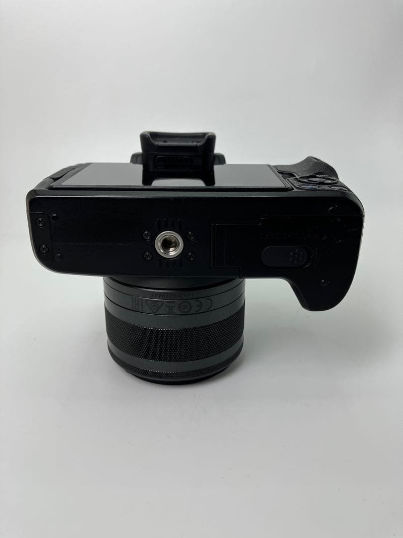 【返品保証・動作確認済】Canon EOS Kiss M2 レンズキットブラック