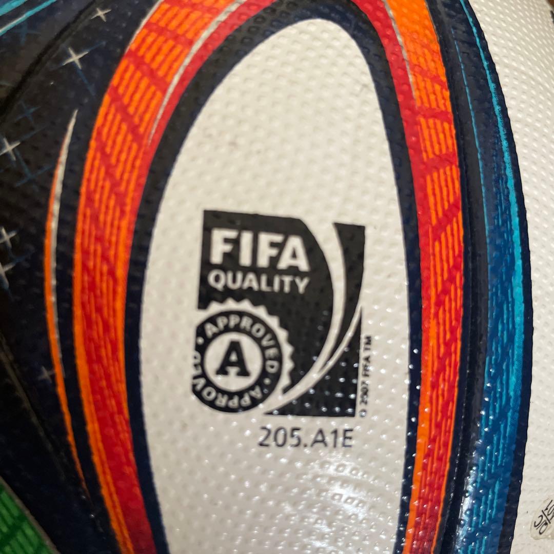 値下げ　adidas Brazuca サッカーボール 2014