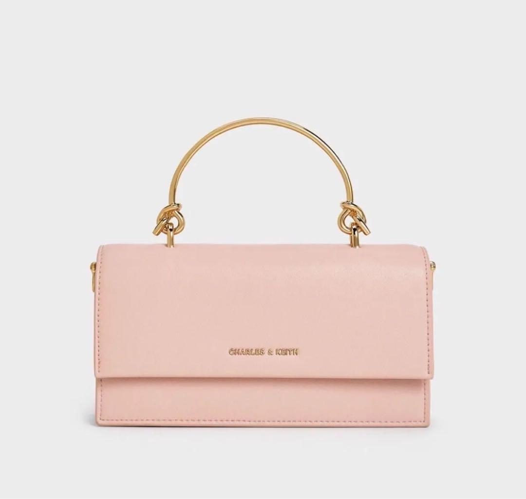 美品スカルプチュアハンドル ロングウォレット レザー チャールズアンドキース