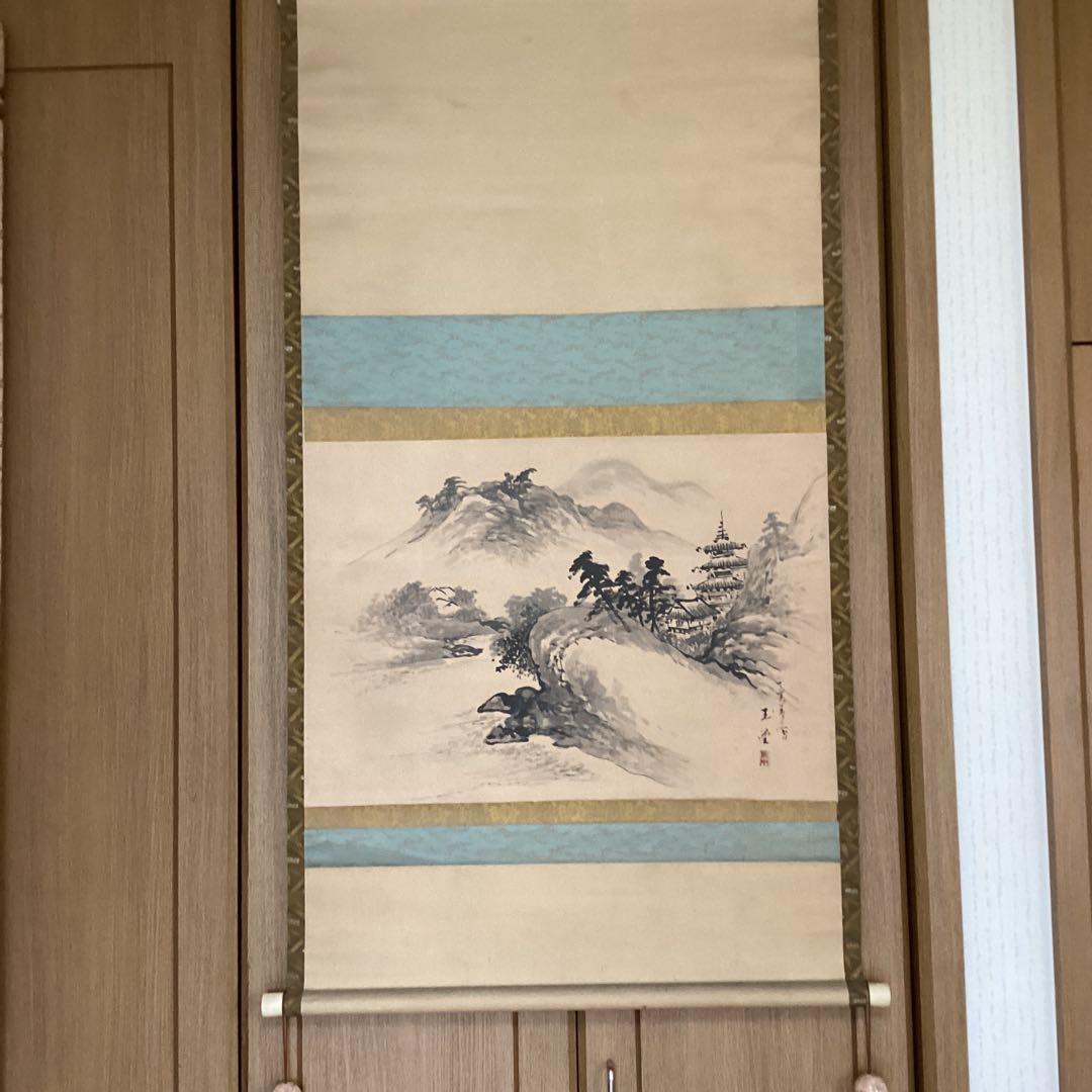 川合玉堂　　紙本水墨山水画　　肉筆画　　掛軸一幅　合わせ箱　　模写　244ーA