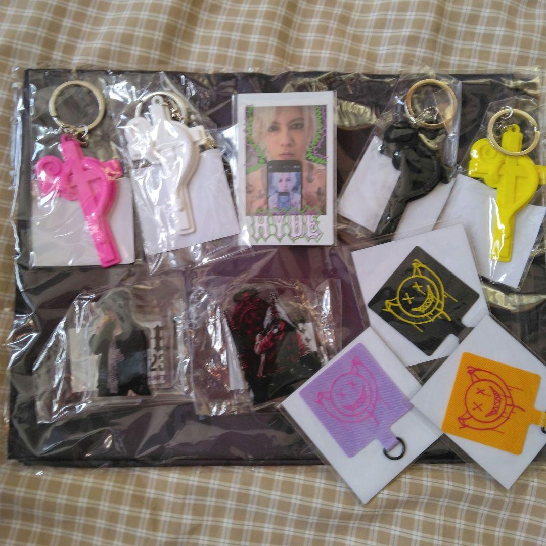 ハイガチャグッズ、チェキ1種、アクスタ2種他