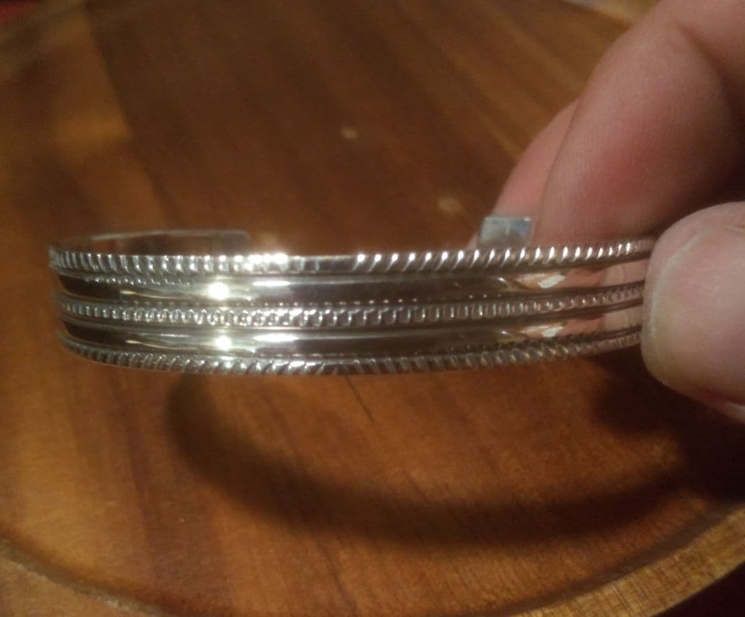 NAVAJO Bruce Morgan スタンプワークバングル STERLING