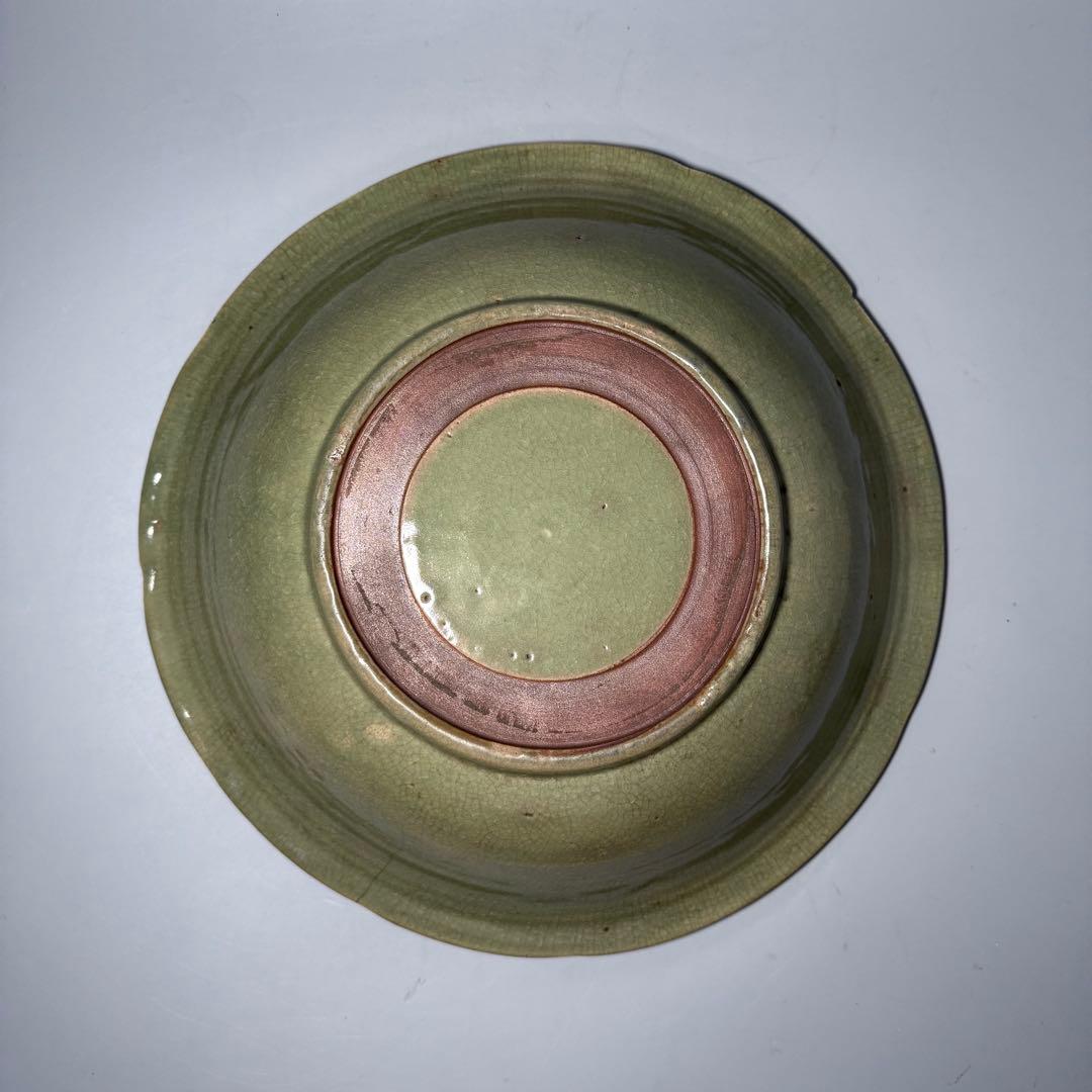 青磁陽刻大皿　盛期鍋島　共箱　1700年前後　美しい貫入　35.9cm　古波佐見