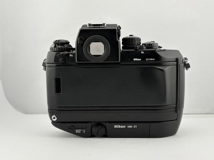 ★美品★ニコンF4S ボディ/ DP-20 / NIKON MB-21