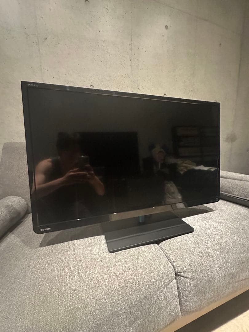 【極美品】【即日発送】TOSHIBA液晶テレビ　32型　REGZA 32S7