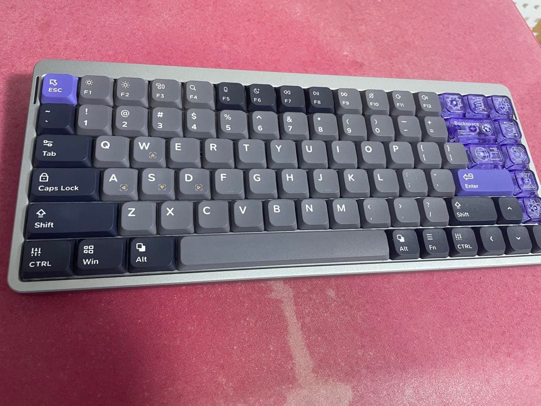 キーボード nuphy air75 he