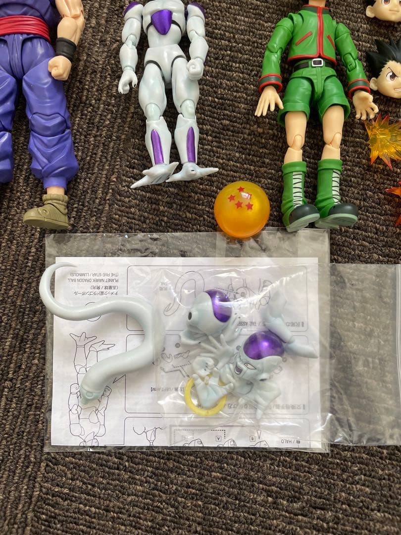 フィギュアセット：フリーザ・ゴハン・ゴン3体