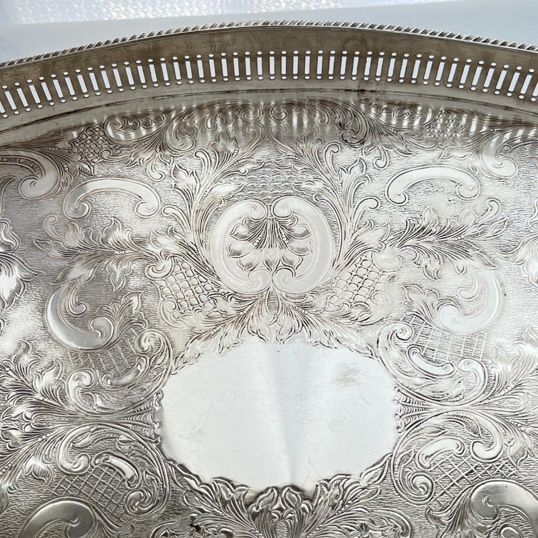 【英国】 ギャラリートレー オーバル型 45cm 装飾フット 大型