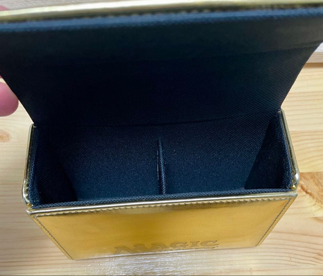 Magic: The Gathering ゴールドカードダブルデッキ ケース