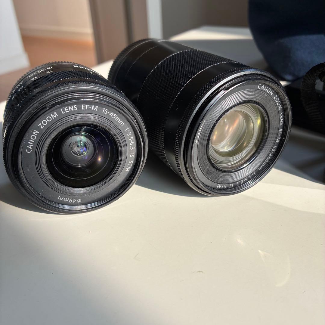 Canon EOS kiss M ミラーレス一眼レフ　レンズ2本・カメラバッグ付