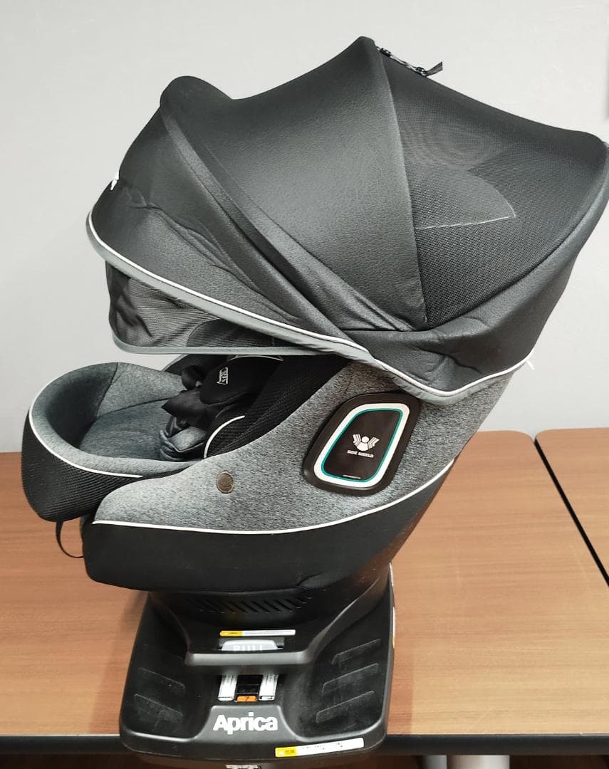 専用依頼品　良品【付属品完備】アップリカ クルリラ プラス360°セーフティー