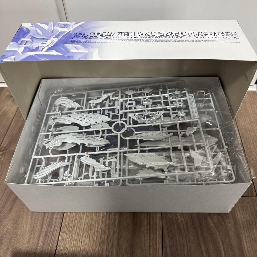RG ウイングガンダムゼロEW&ドライツバークチタニウムフィニッシュセット