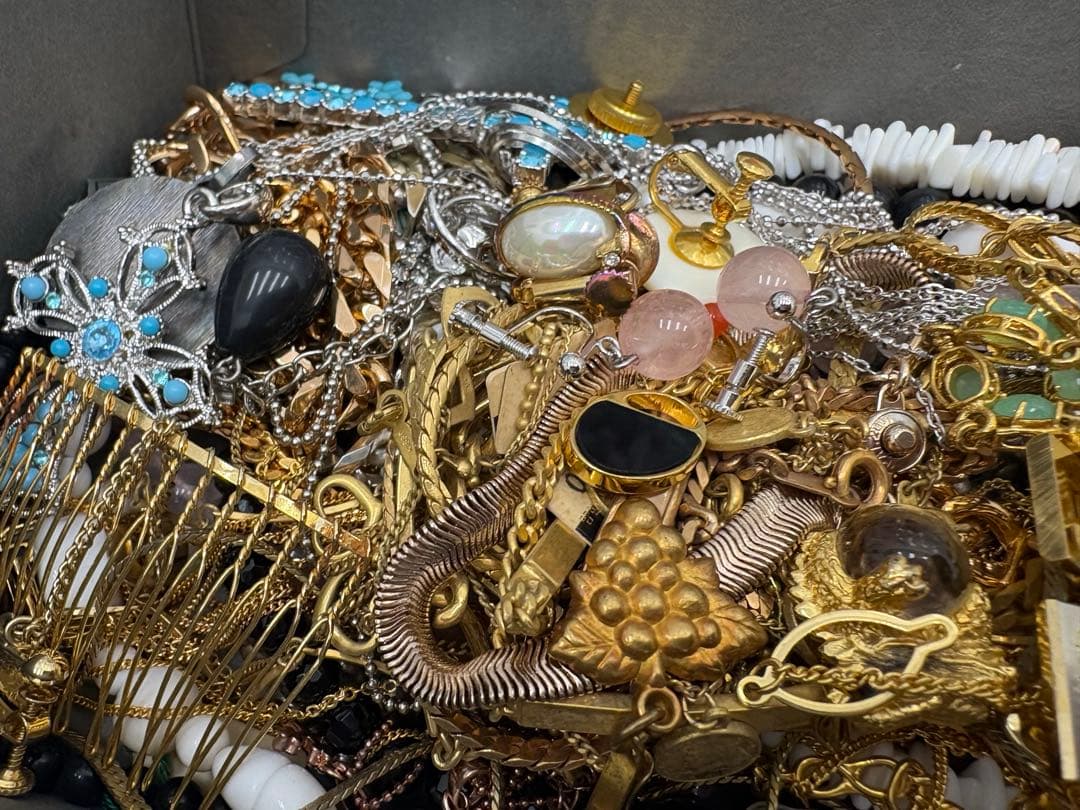 アクセサリー　ゴールド　シルバー　まとめ　1.1キロ