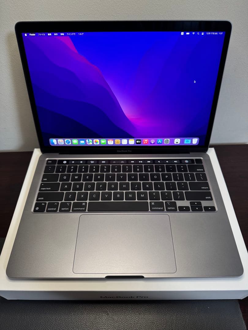 MacBook本体 MacBook Pro 2020. M1. 16GB . 500GB