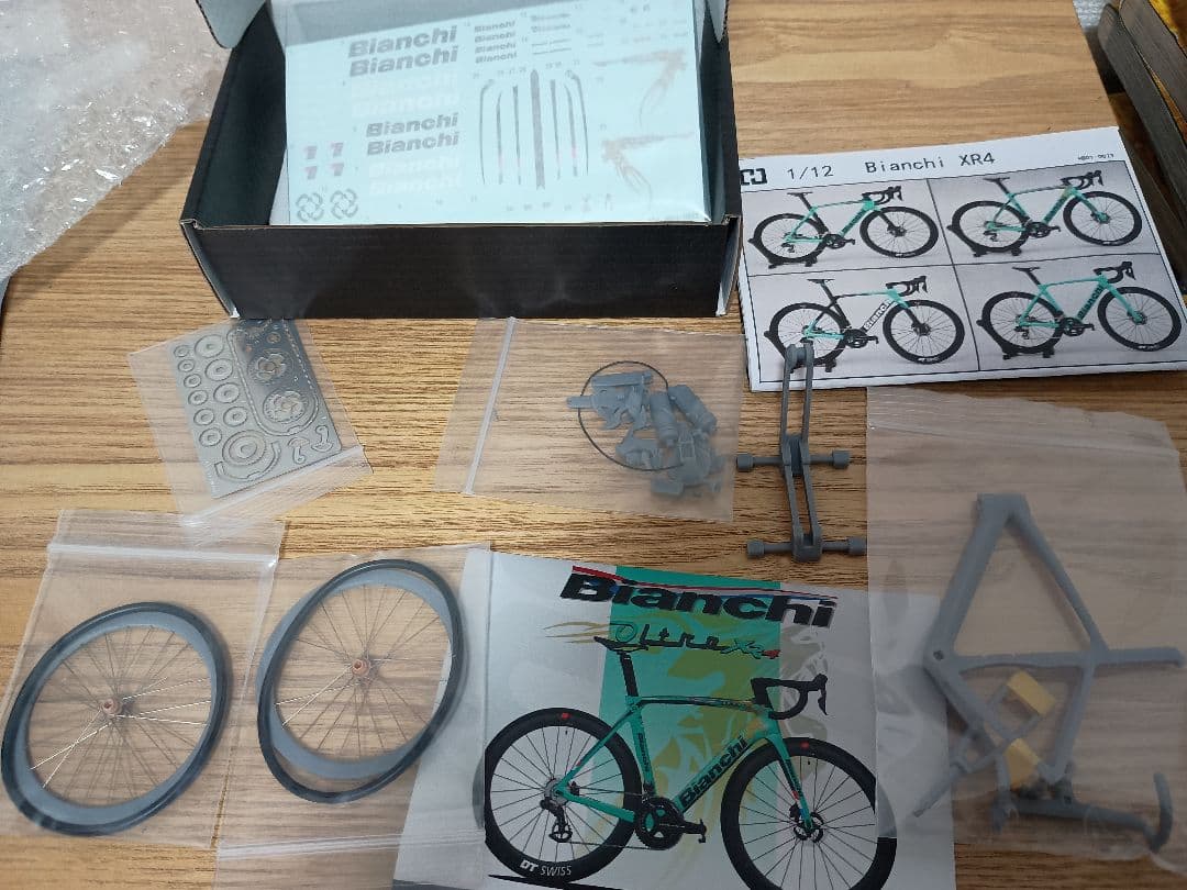 1/12 Bianchi ロードバイク OLTRE XR4 　レジンキット