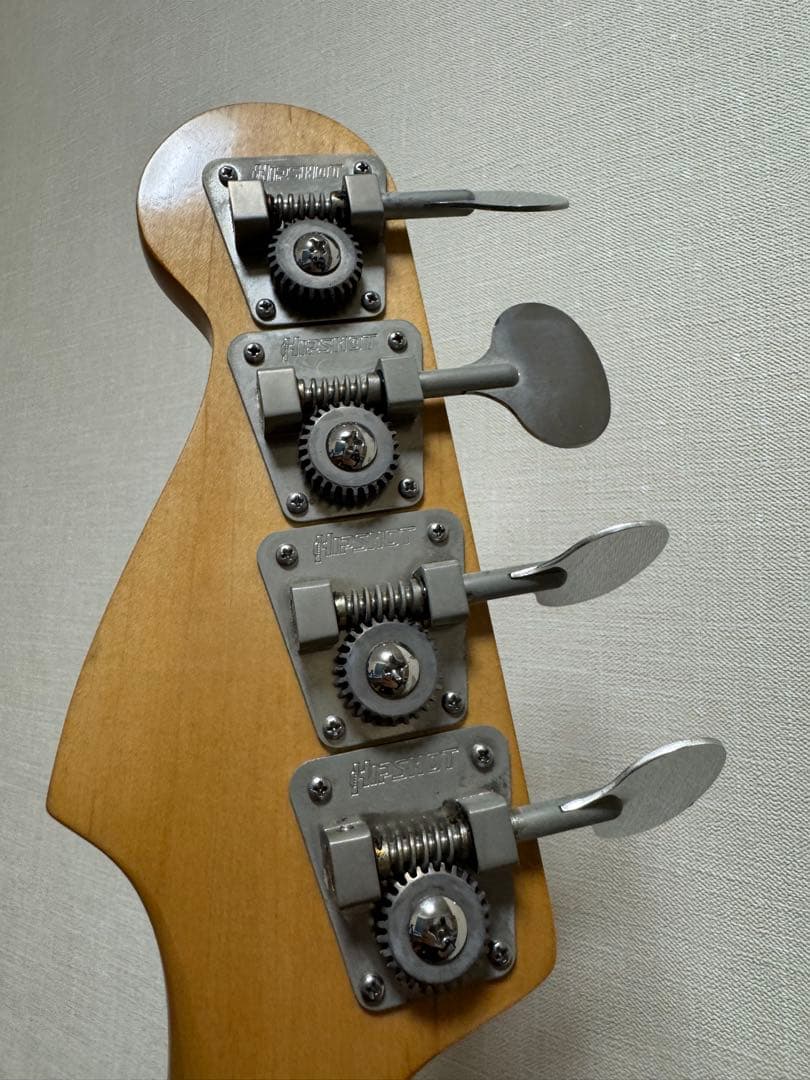 Tokai Hard Puncher フレットレス ベース Mod