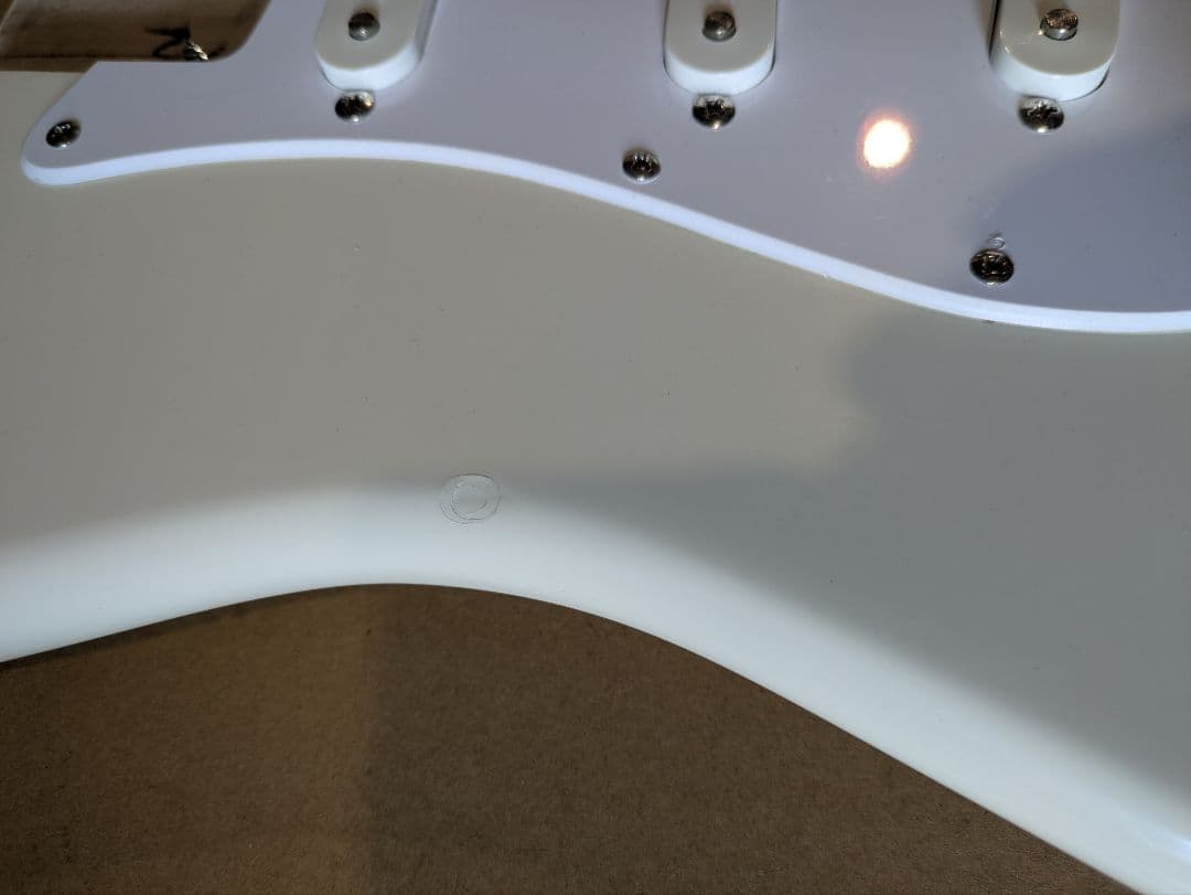 Squier ボディ \"Bullet Strat with Tremol