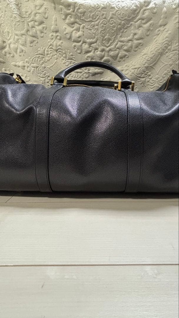 CHANEL ブラックレザーボストンバッグ