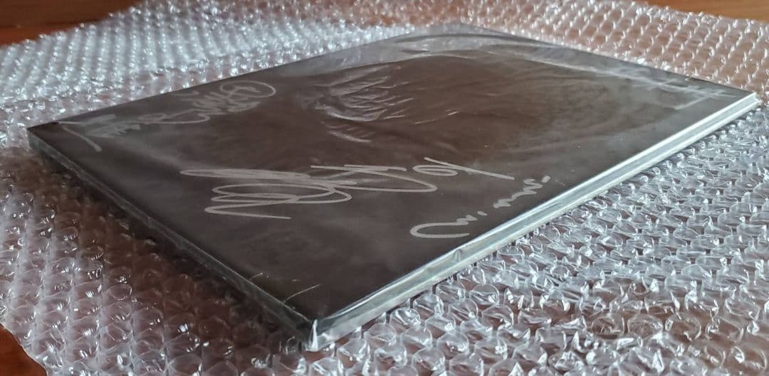 s*3様 M1号　ウルトラマン　1/2 マスク　グレーカラー　サイン入りベース付