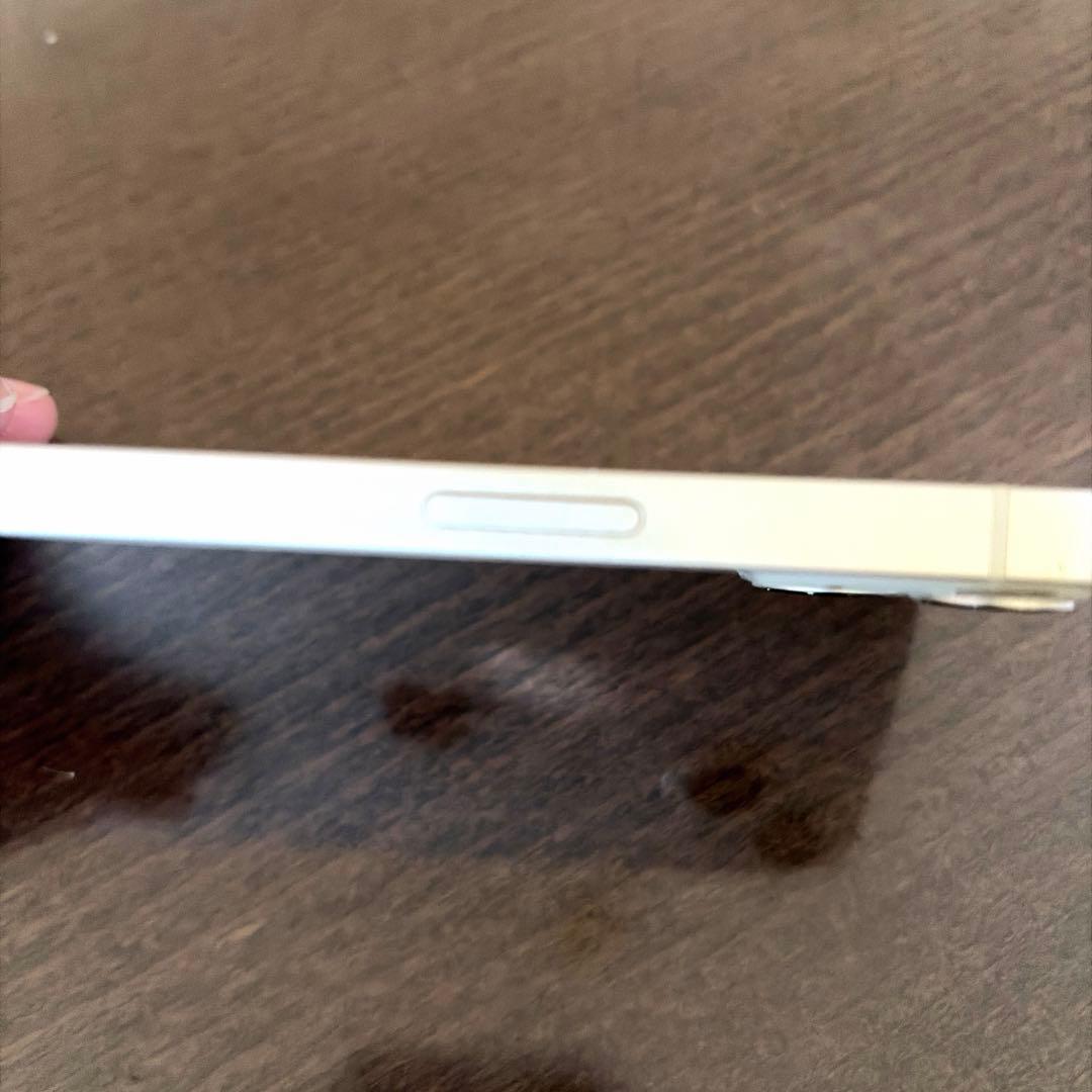 Apple iPhone 13 スターライト 128GB【動作確認済み】