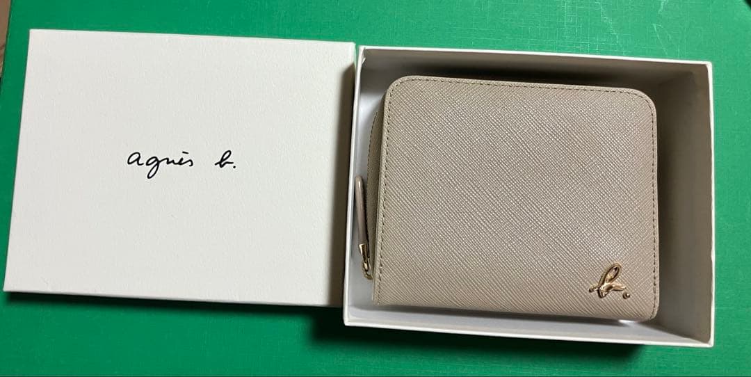 とみこ　美品　アニエスベー　折り財布　本革レザー　ベージュ