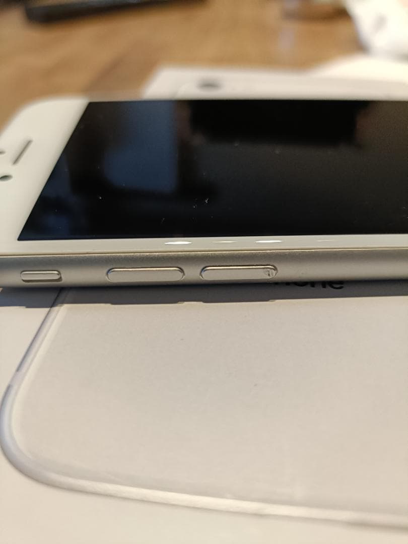 Apple iPhone 8 64GB ホワイト 本体