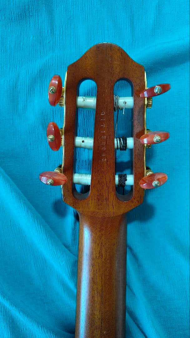 ヤマハ サイレントギター ナチュラル純正ケース付き ほか 付属品多数