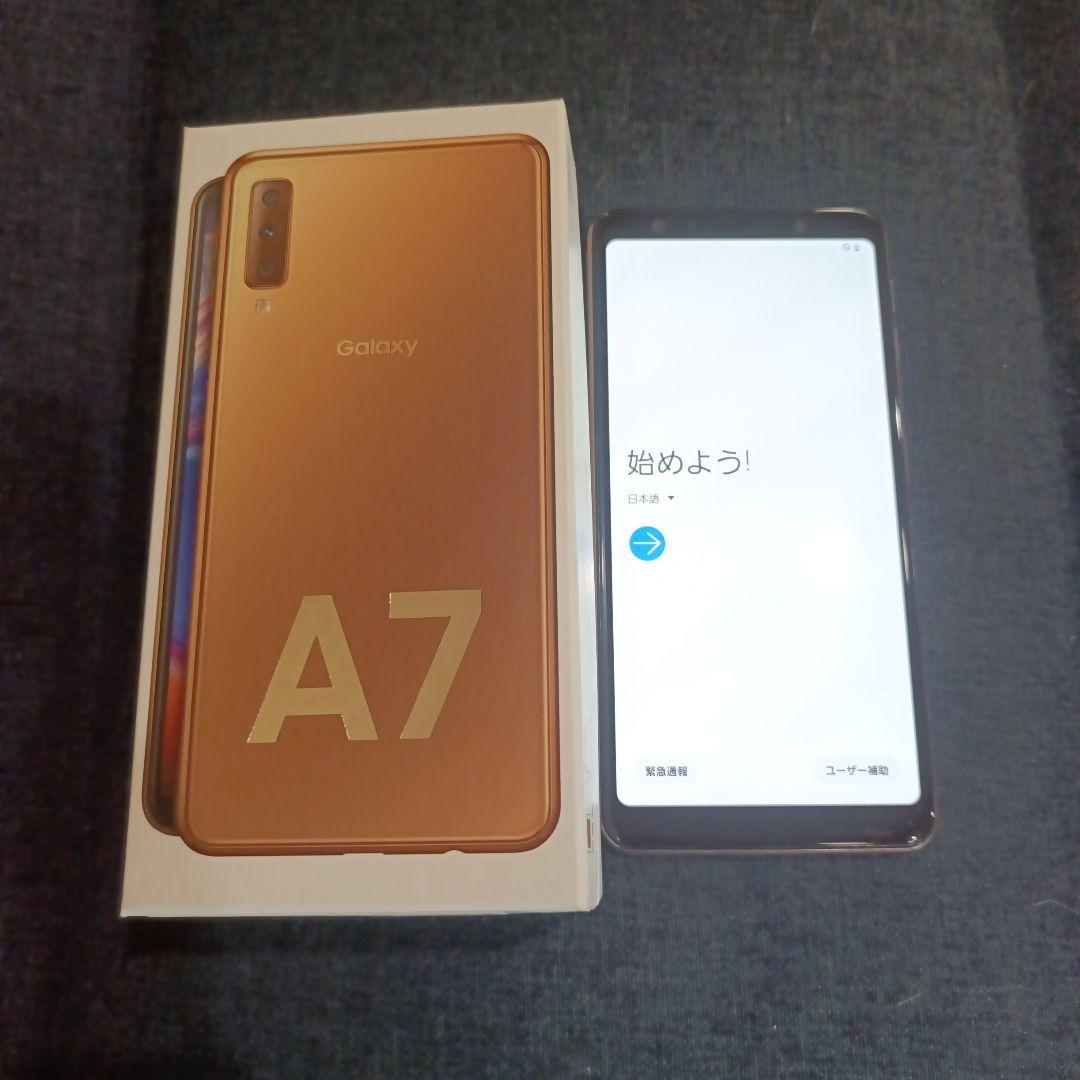 Samsung Galaxy A7 ゴールド 本体