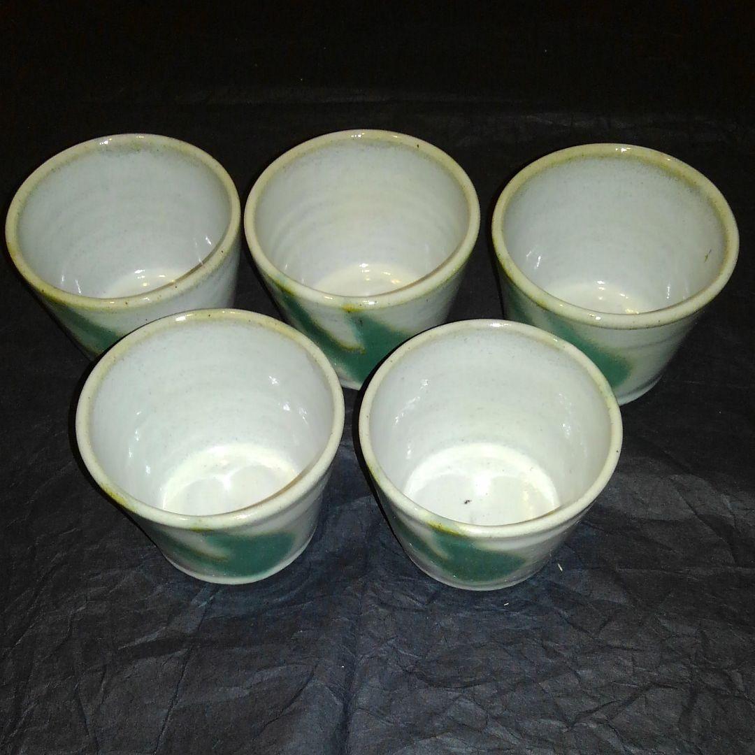 益子焼　糠白釉青掛流蕎麦猪口