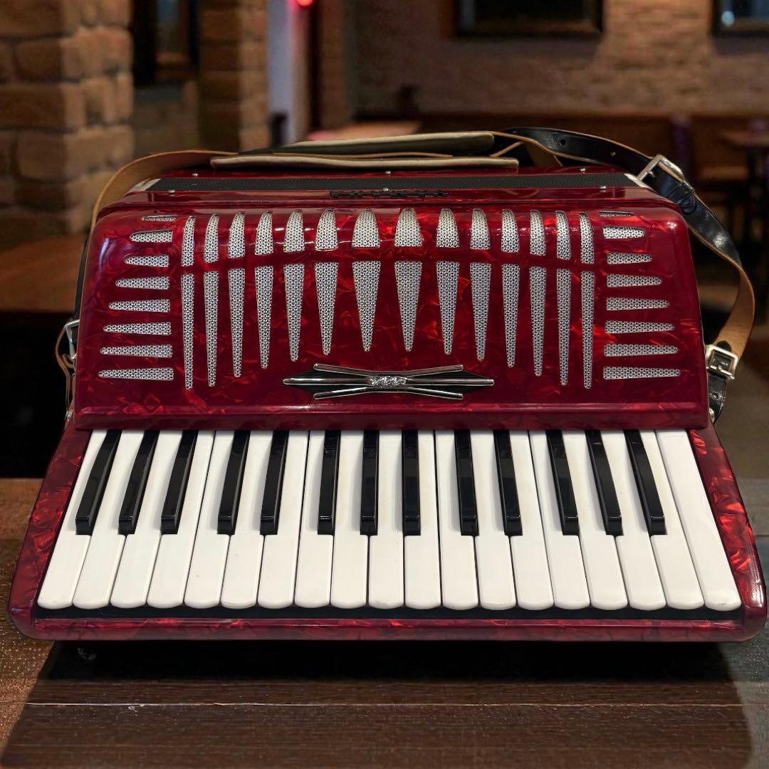 【美品】YAMAHA アコーディオン ケース付 32鍵盤 レッド ヤマハ