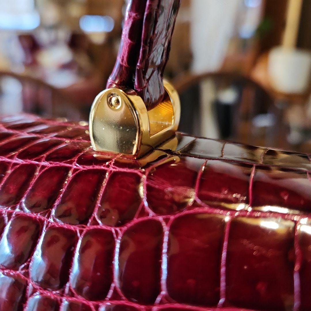 クロコダイル グレージング シャイニング ハンドバッグ