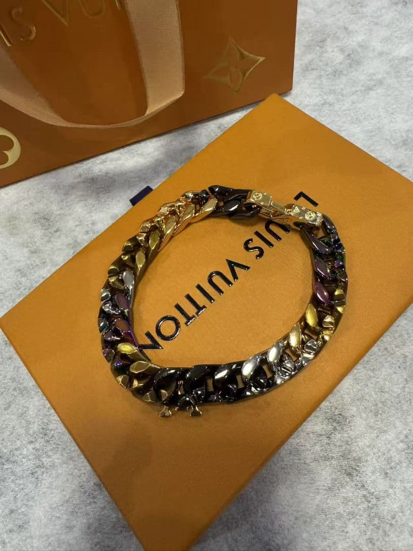 【箱つき極美品】アイコニックブレスブレスレット