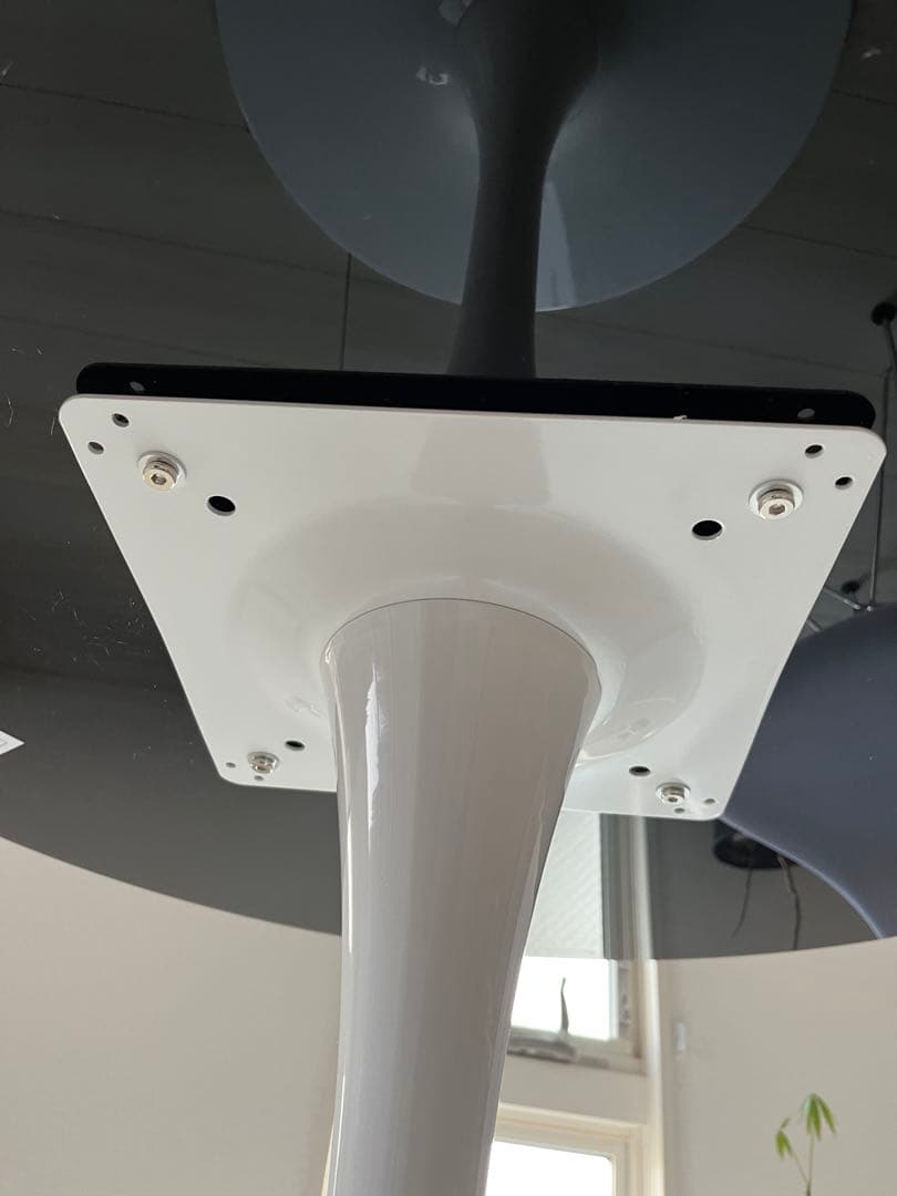 大理石風丸テーブル