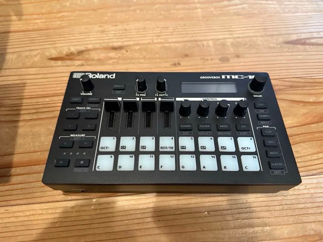 DTM・DAW Roland MC-101