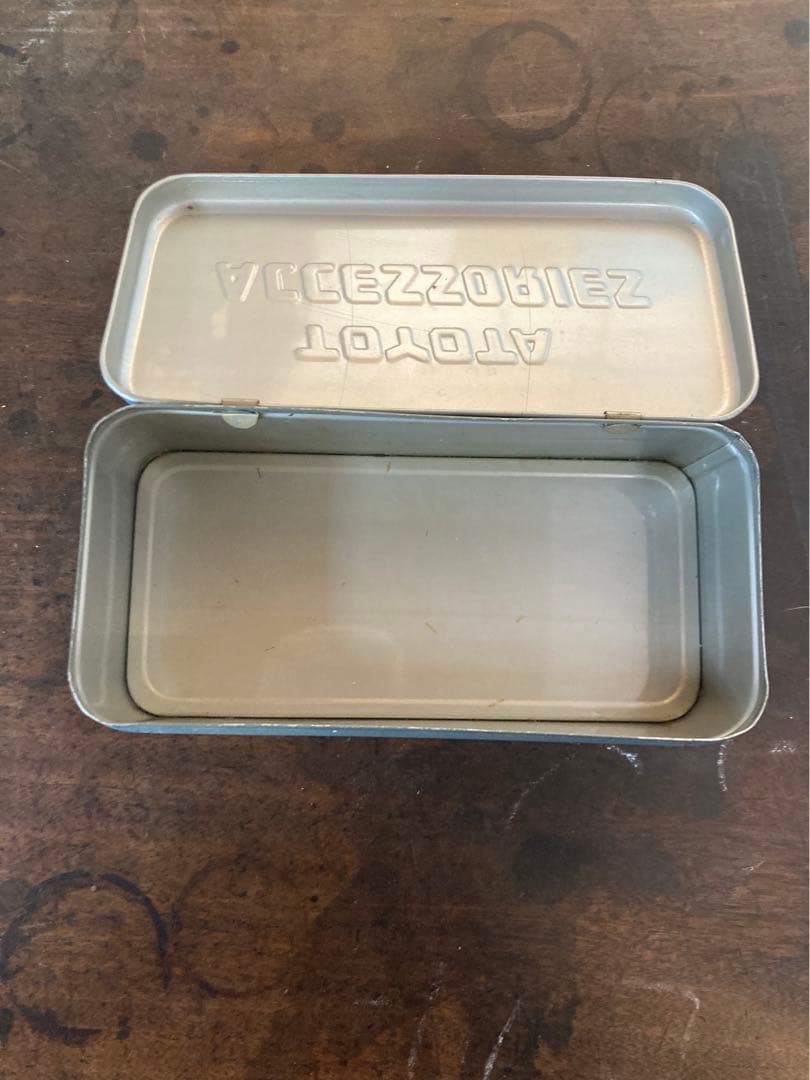 トヨタ アクセサリー　トヨタミシン　青　ブリキ　缶