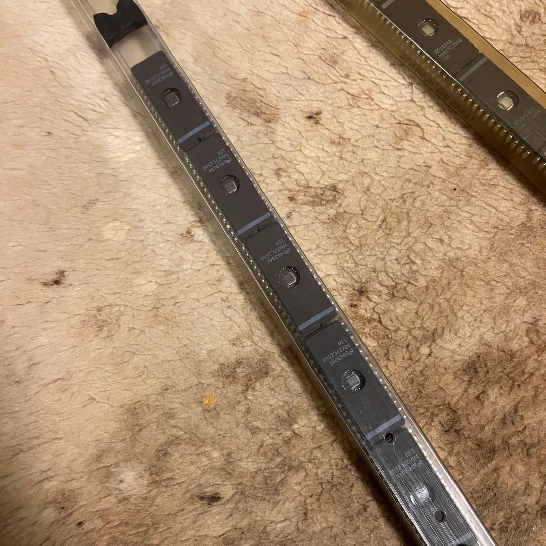 【新品】EP-ROM ナショナルセミコンダクター　NM27C256Q