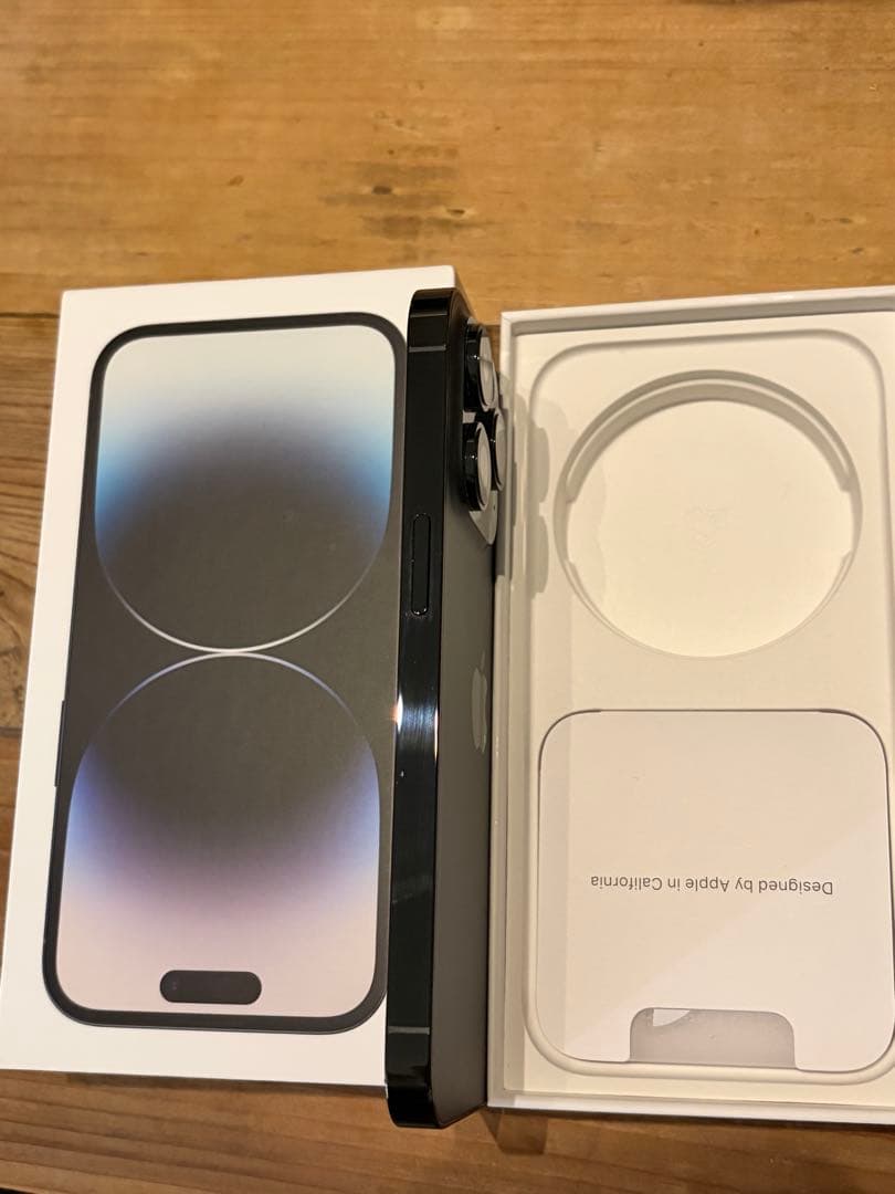 Apple iPhone 14 Pro スペースブラック 本体1TB 極美品‼️‼️