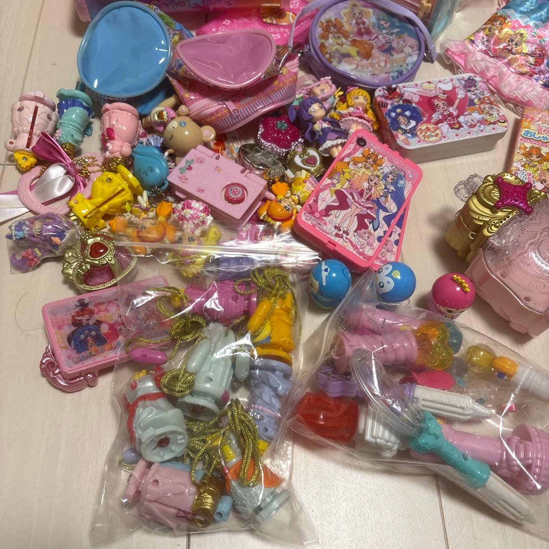 プリキュア　プリンセスパフューム　ポーチ　フィギュア　キーホルダー　ストラップ