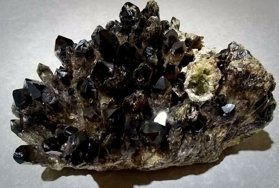 モリオン(黒水晶)クラスタ  特大