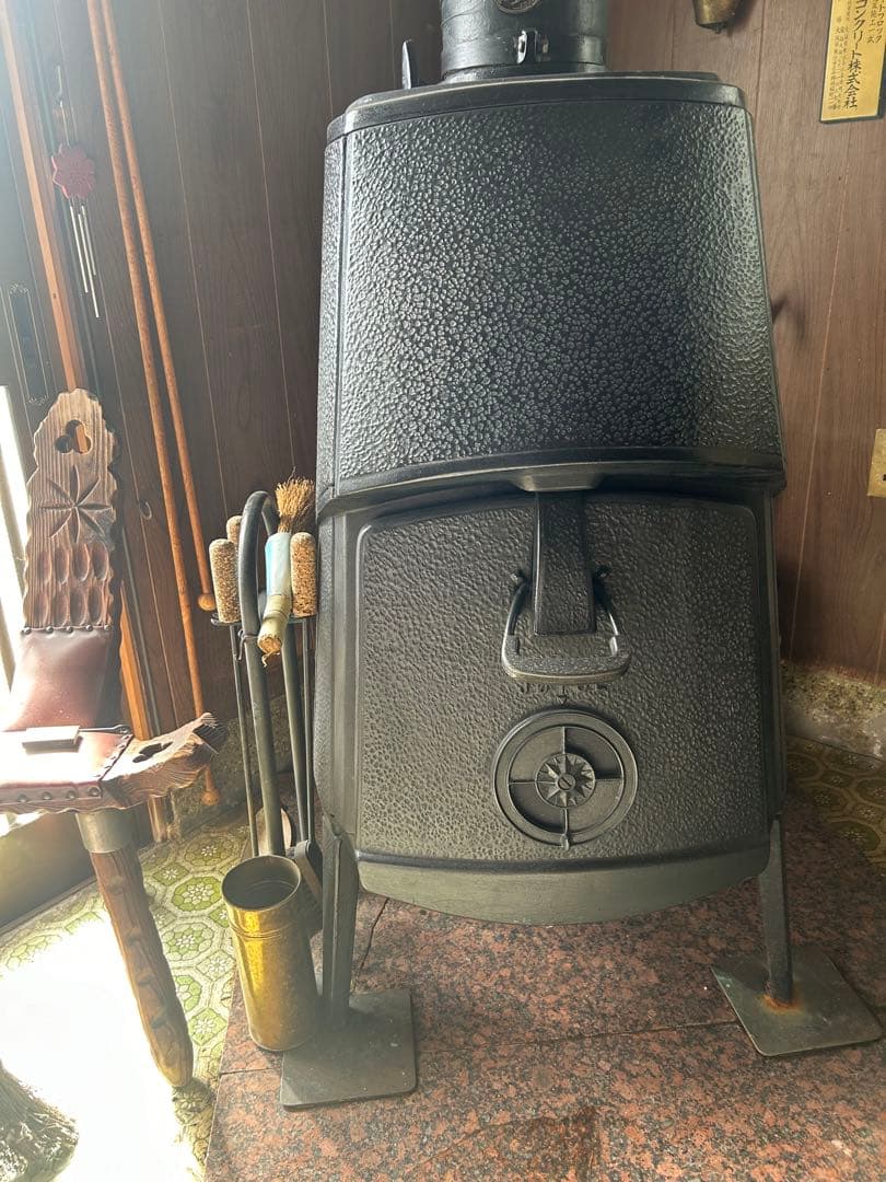 ゴ*ラ様 薪ストーブ JOTUL(ヨツール )パイス4 ビンテージ中古品