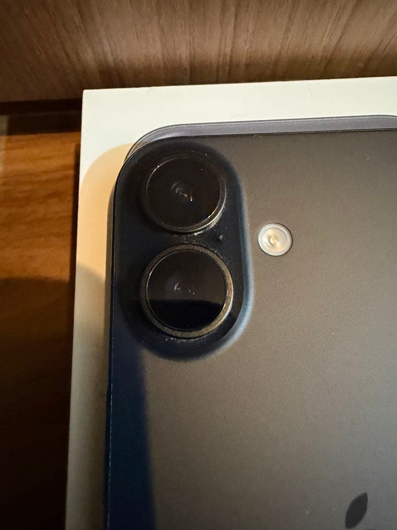 iPhone 16 black 128GB SIMフリー