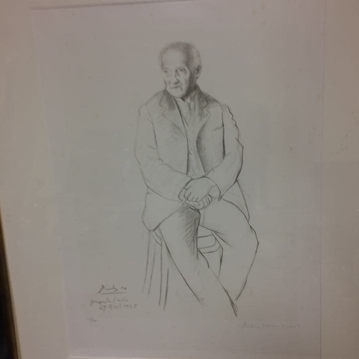 ピカソのリトグラフで、ピアノ教師です。額93センチ✖︎74、絵65センチ✖︎48です