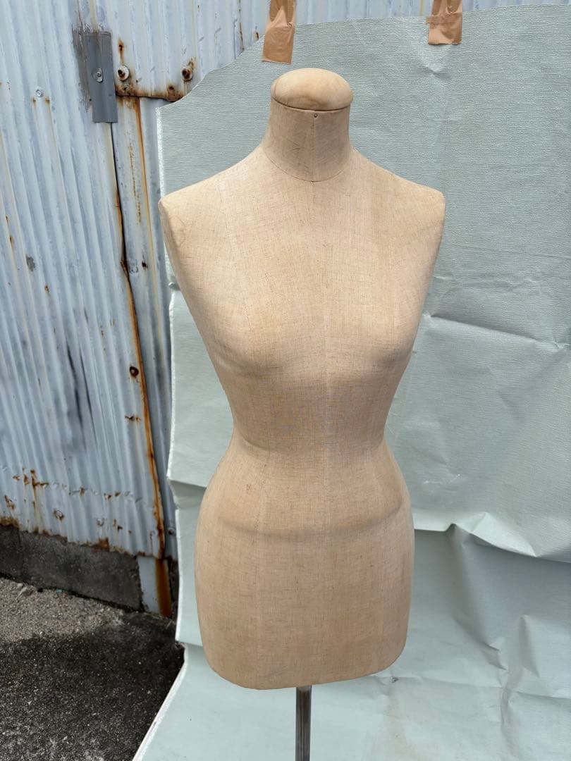和装トルソー　べージュ着付けマネキン 和装ボディ女性用 　金属スタンド付き