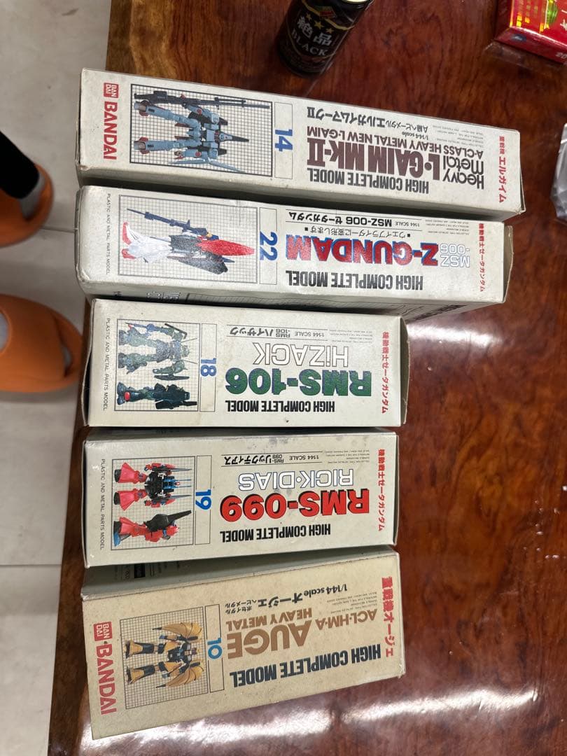 1/144　ガンダム ハイコンプリートモデル　プラモデル　セット